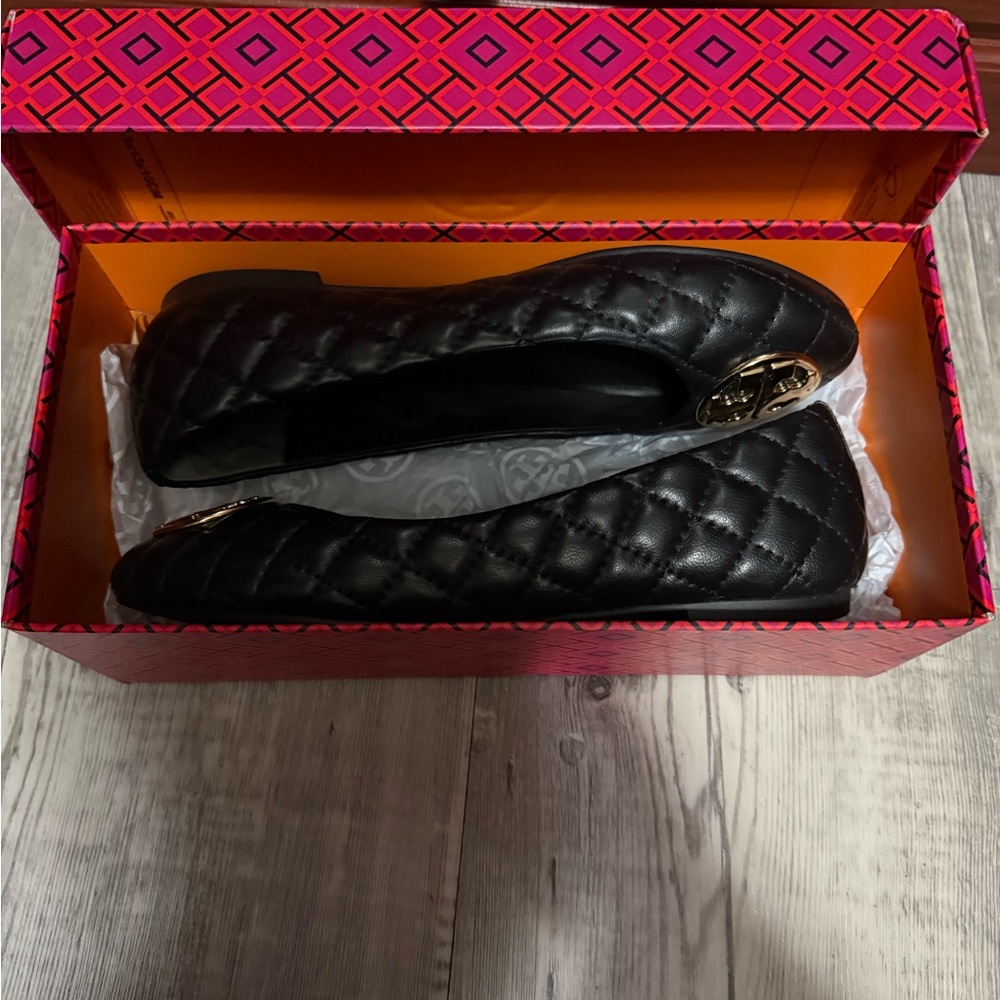 Tory Burch Black Chelsea Quilted Ballet Flats with Gold Logo
